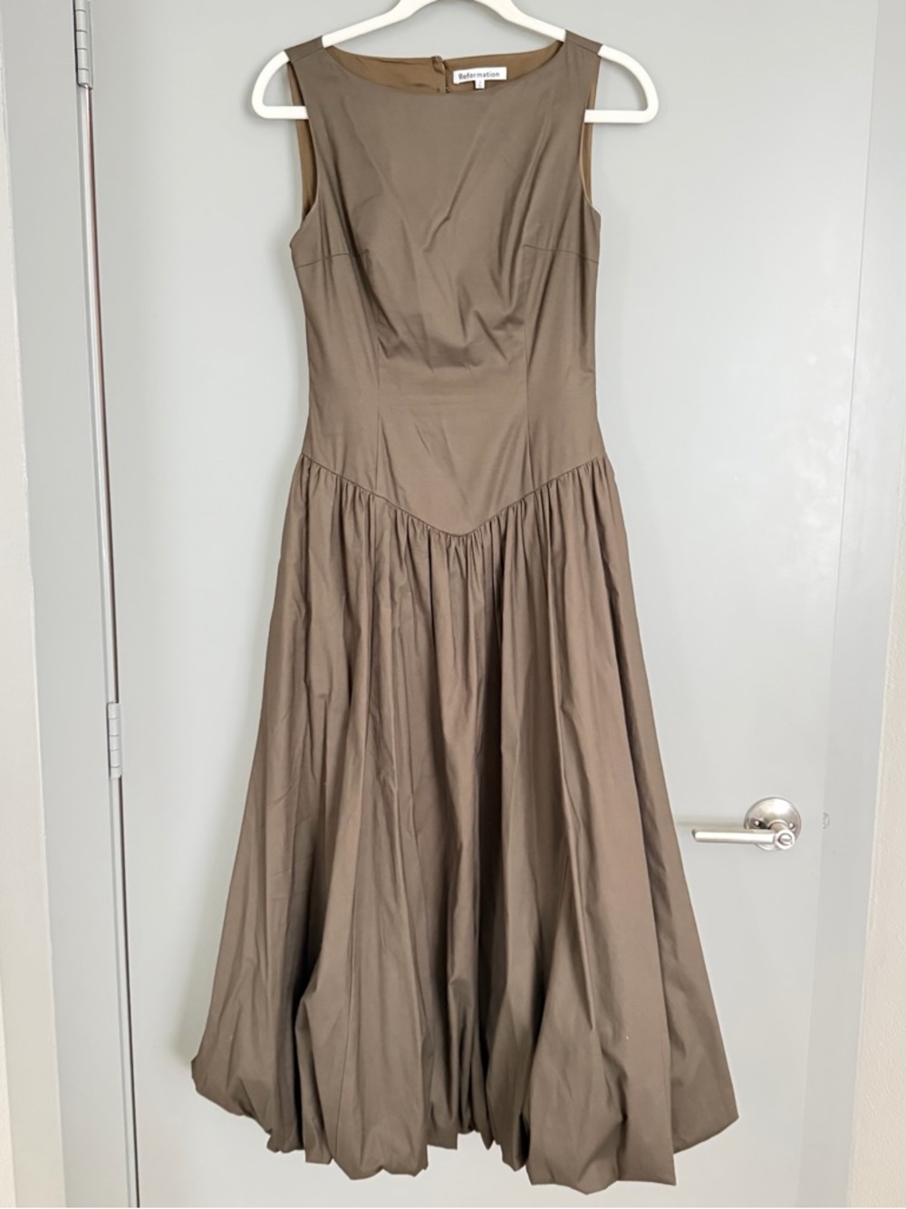 Reformation Elvira Dress in Olive - Picture 3 of 5